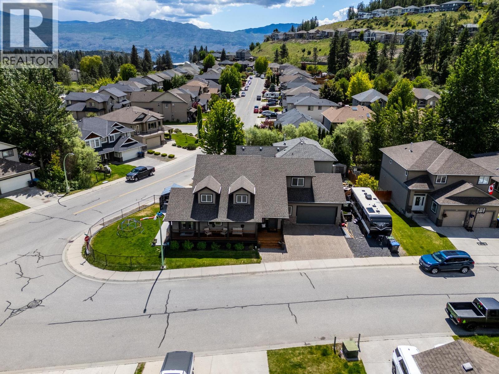 2079 Shelby Crescent