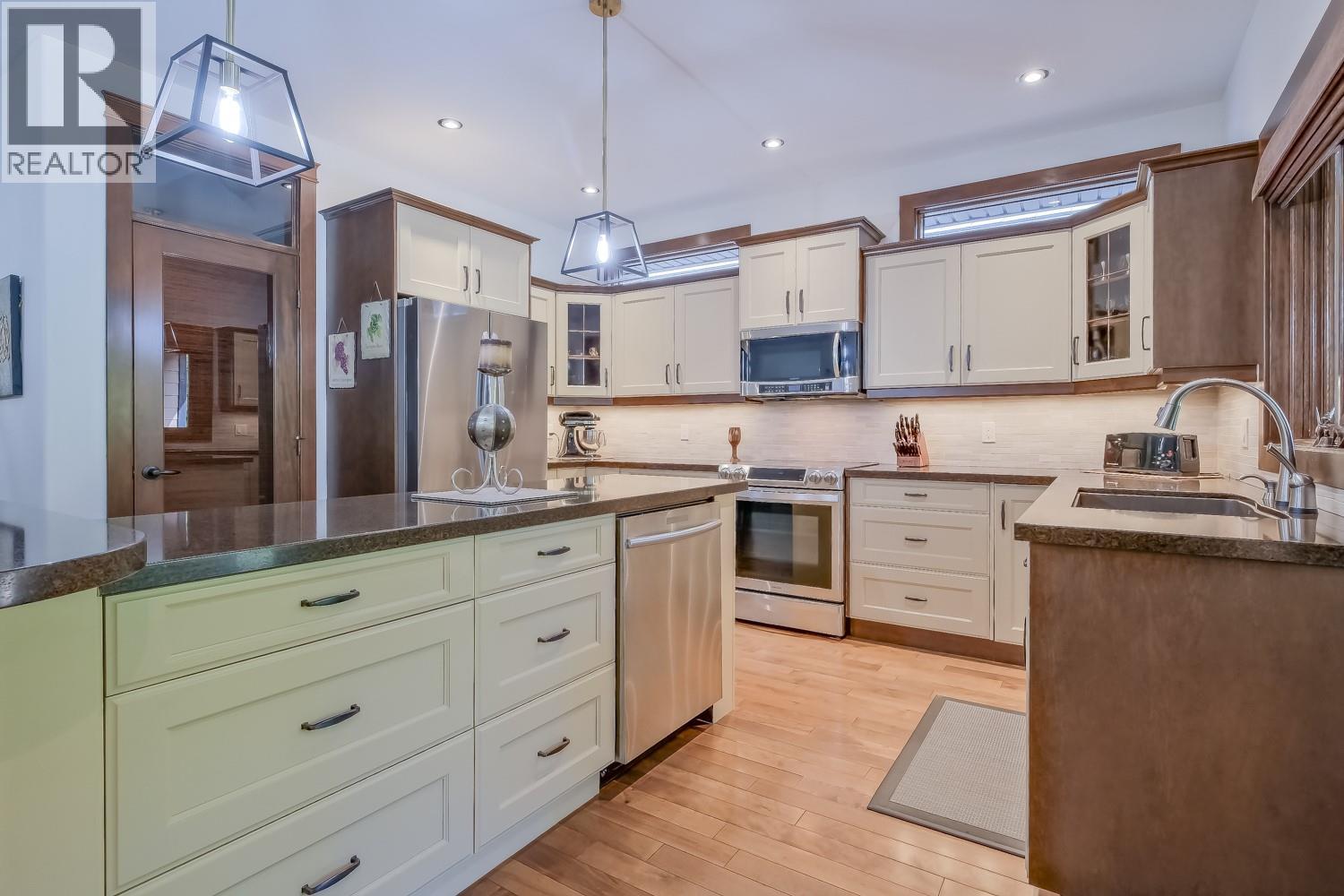 4450 Gordon Drive Unit# 137