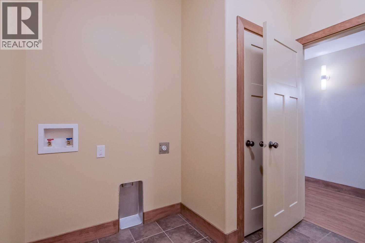 4450 Gordon Drive Unit# 137