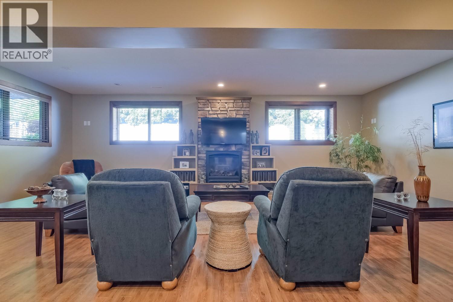 4450 Gordon Drive Unit# 137