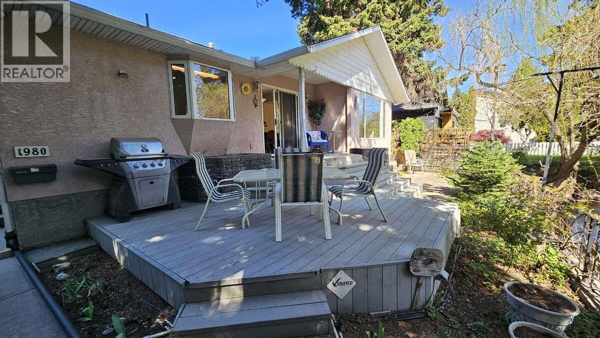 1980 Ethel Street