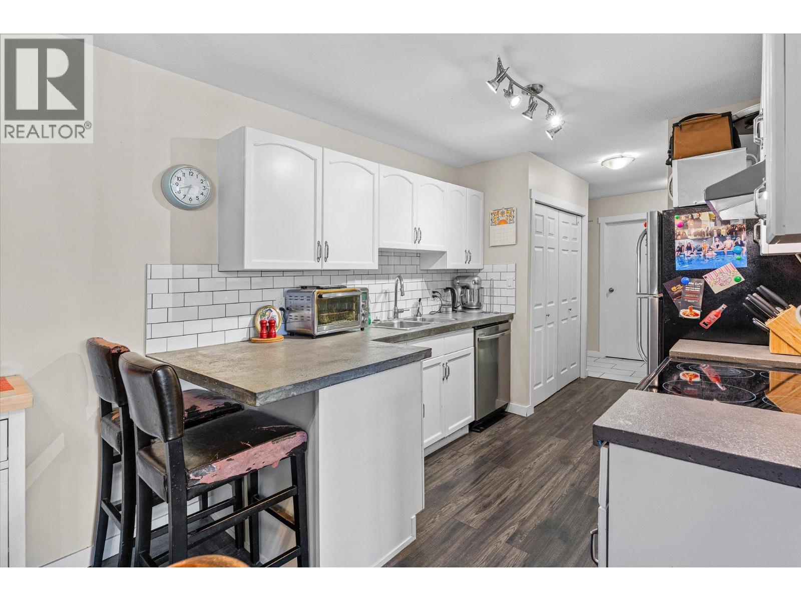 3842 Gordon Drive Unit# 112