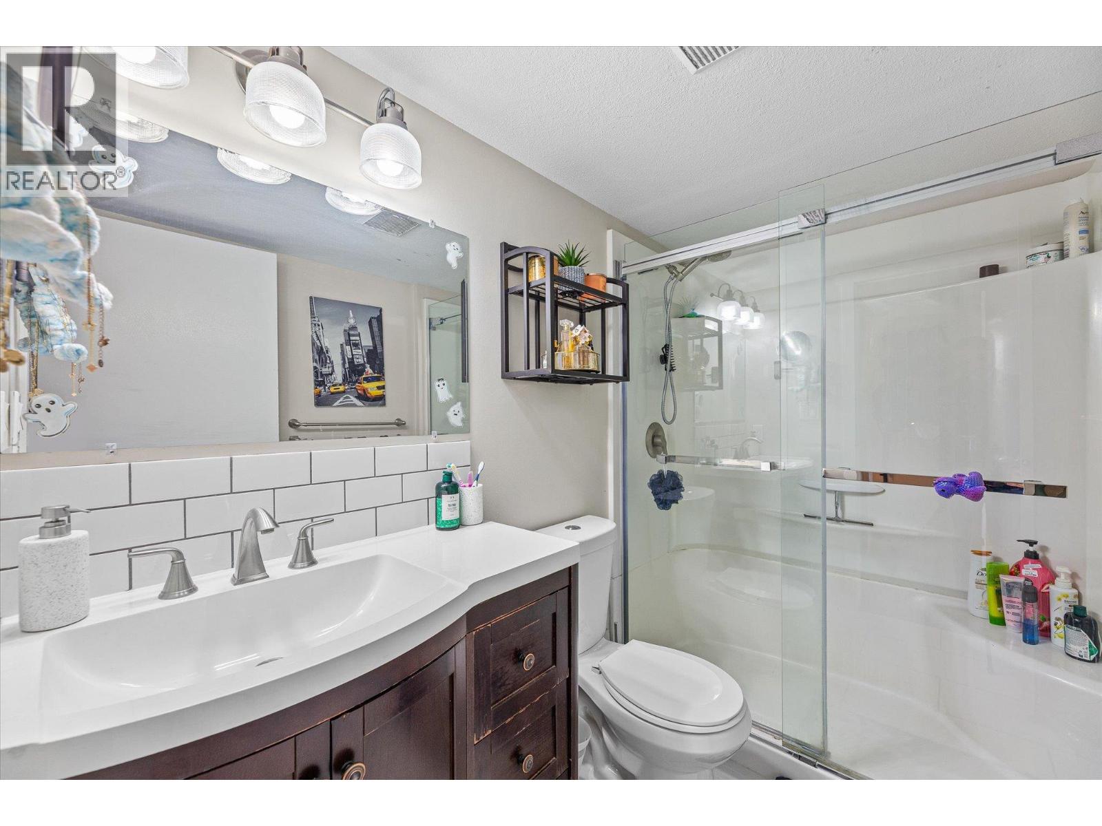 3842 Gordon Drive Unit# 112