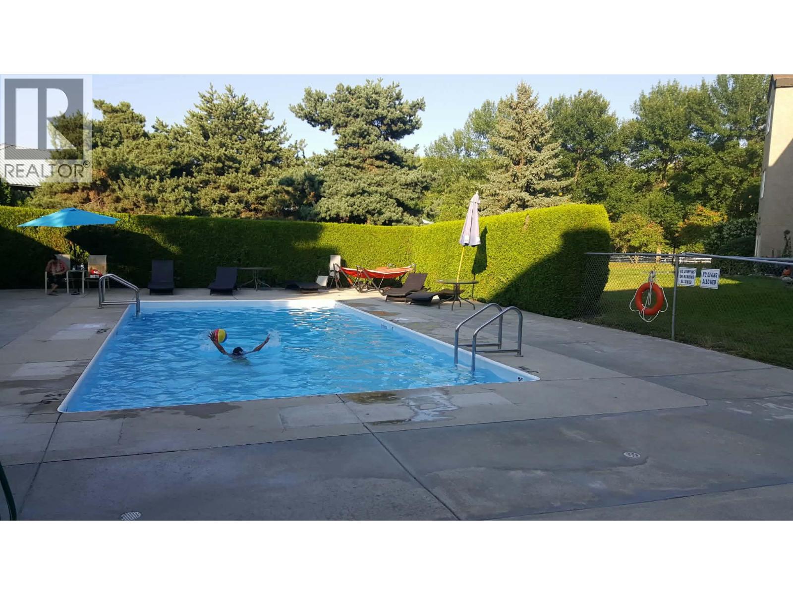 3842 Gordon Drive Unit# 112
