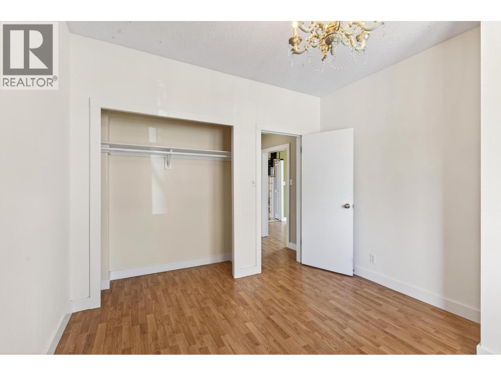 815 Lawrence Avenue
