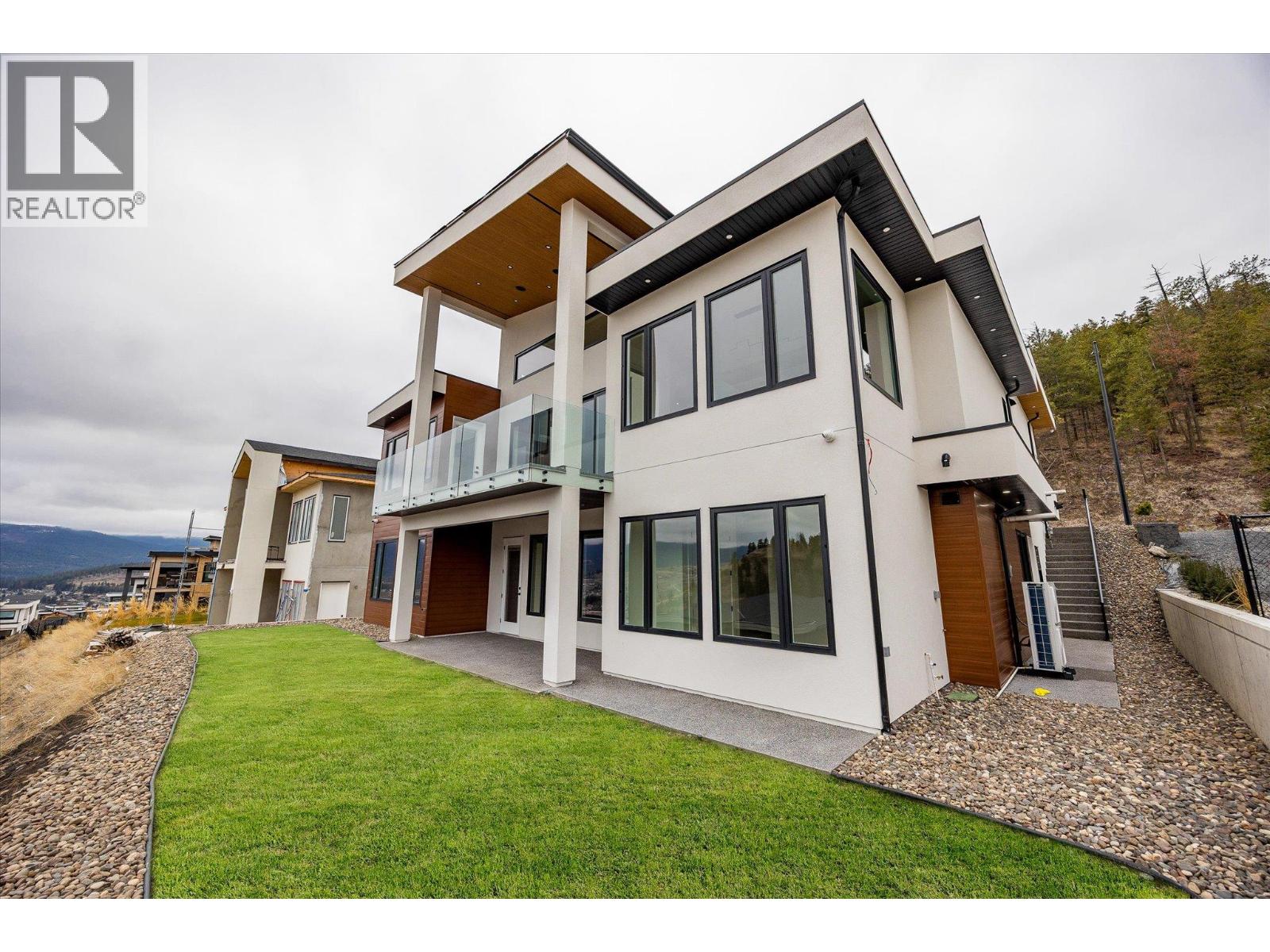 979 Loseth Drive