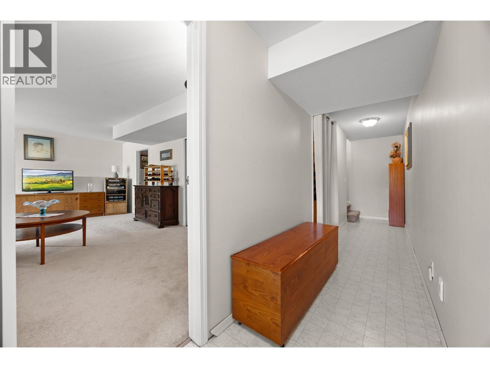 4450 Postill Drive Unit# 14