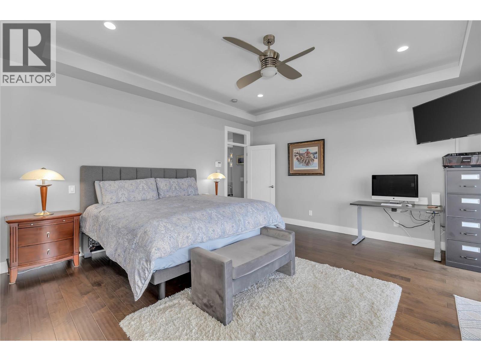 1823 Diamond View Drive