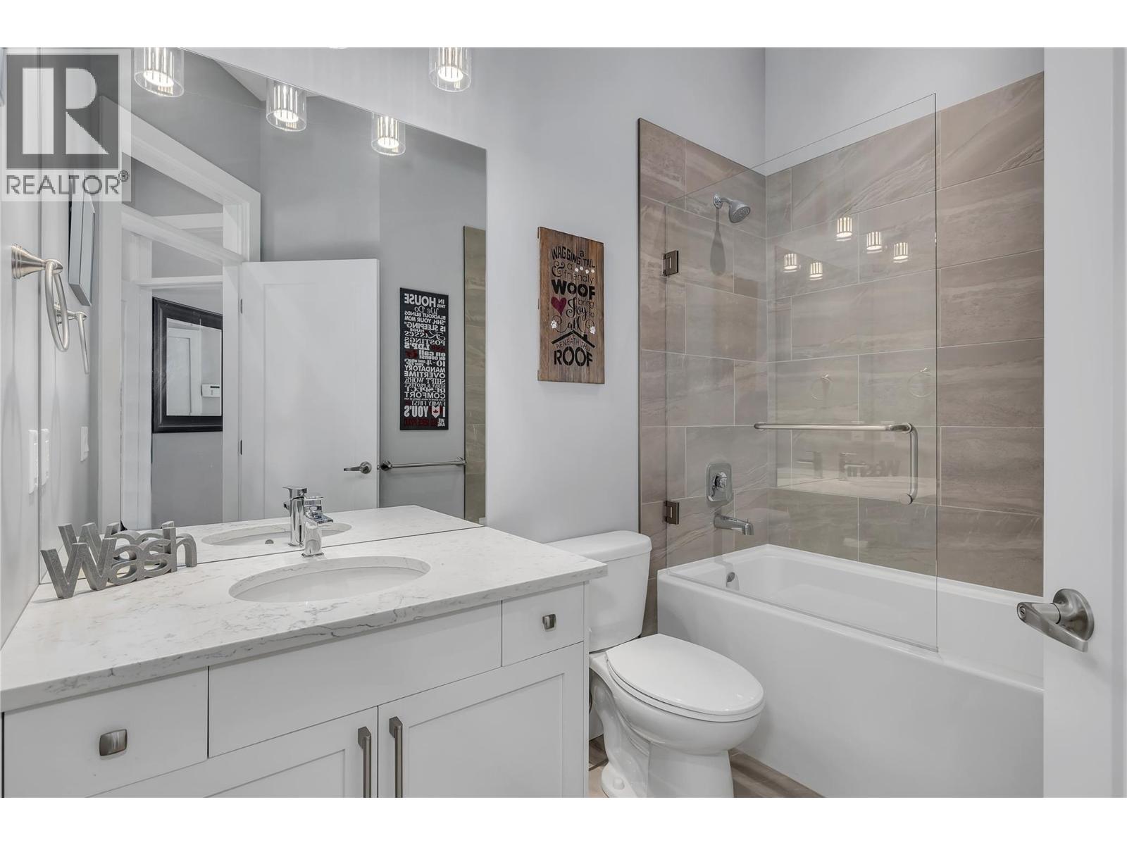 1823 Diamond View Drive