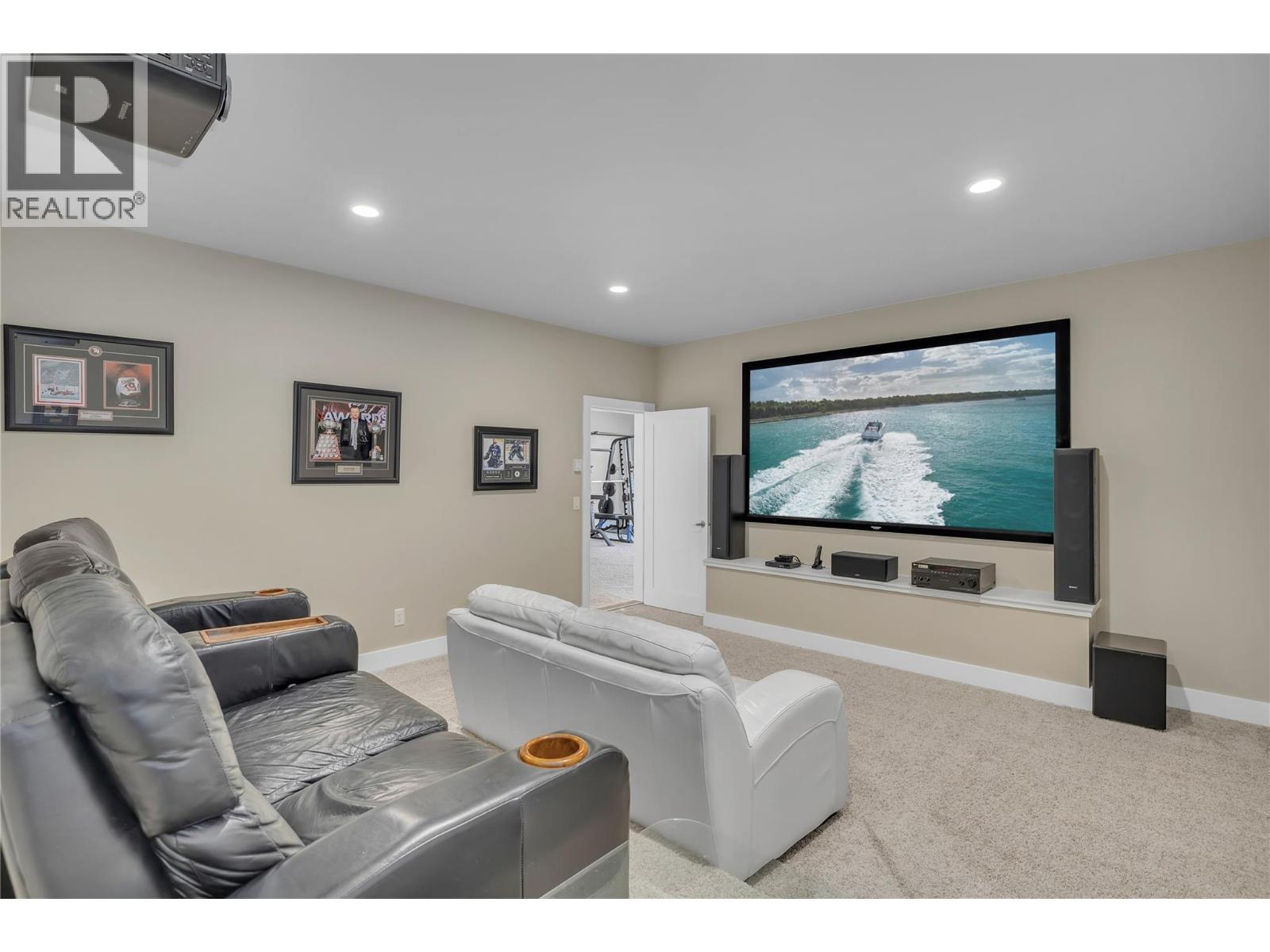 1823 Diamond View Drive