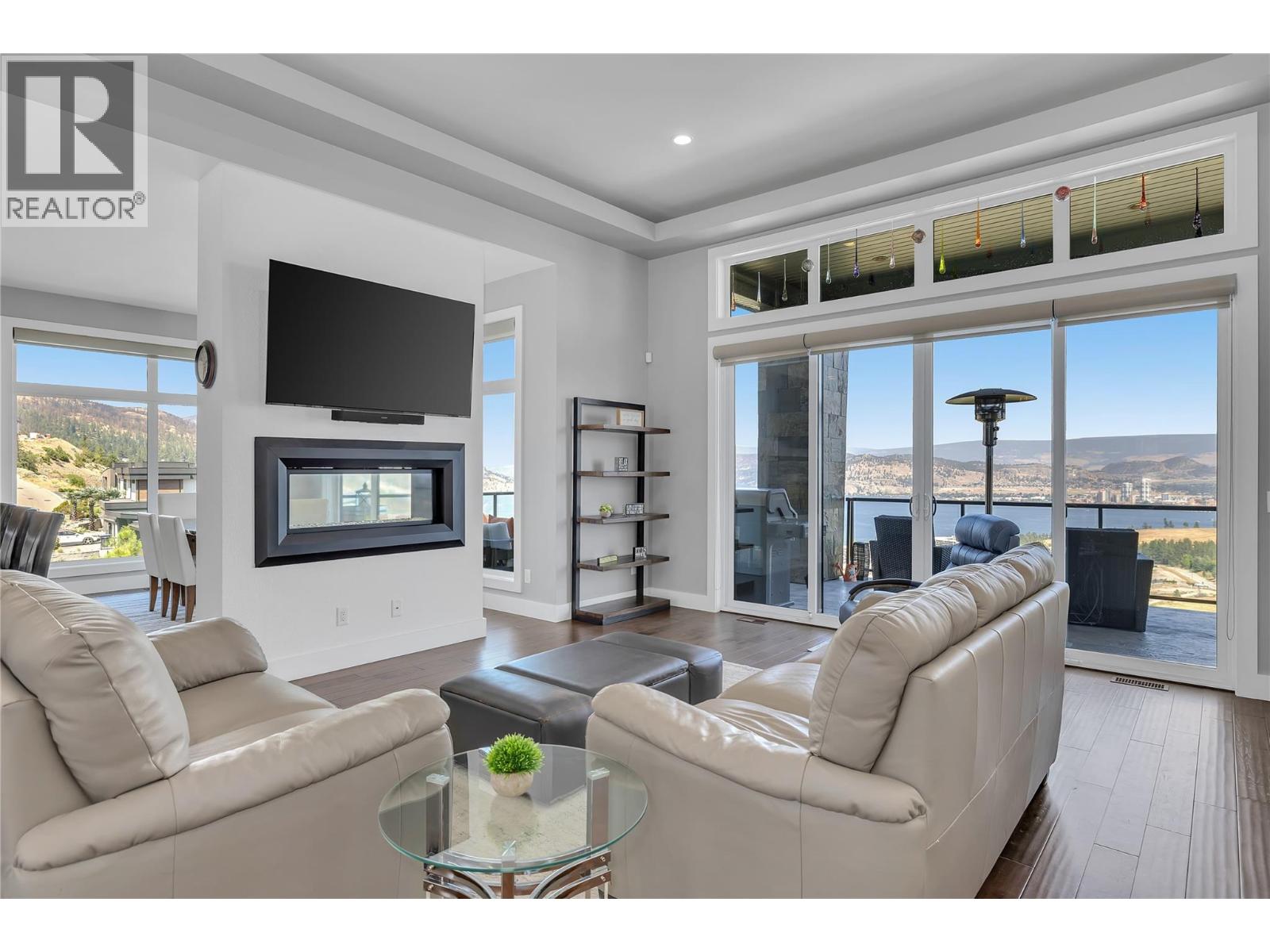 1823 Diamond View Drive