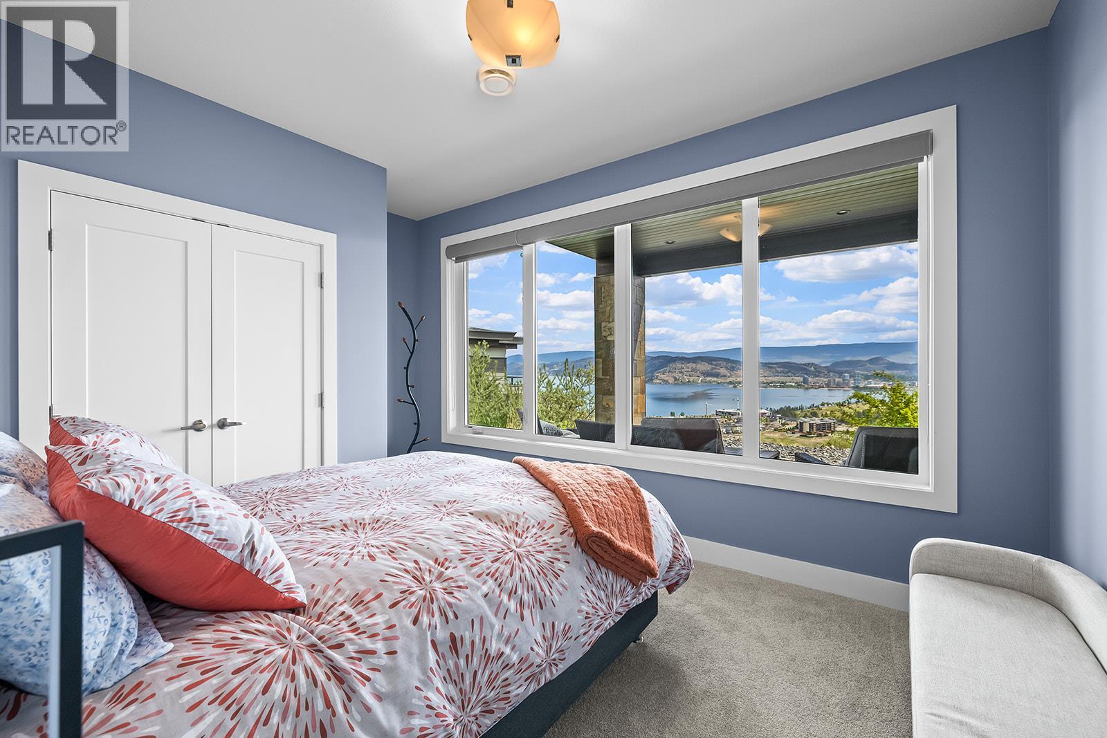 1823 Diamond View Drive