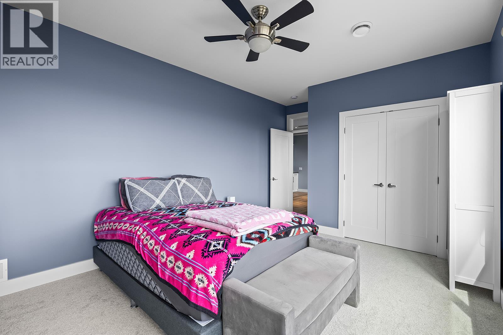 1823 Diamond View Drive