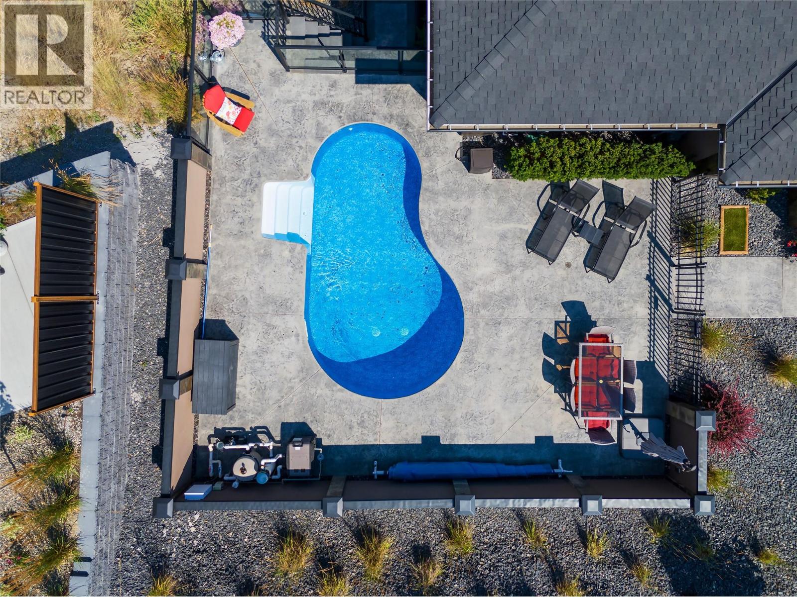 1823 Diamond View Drive