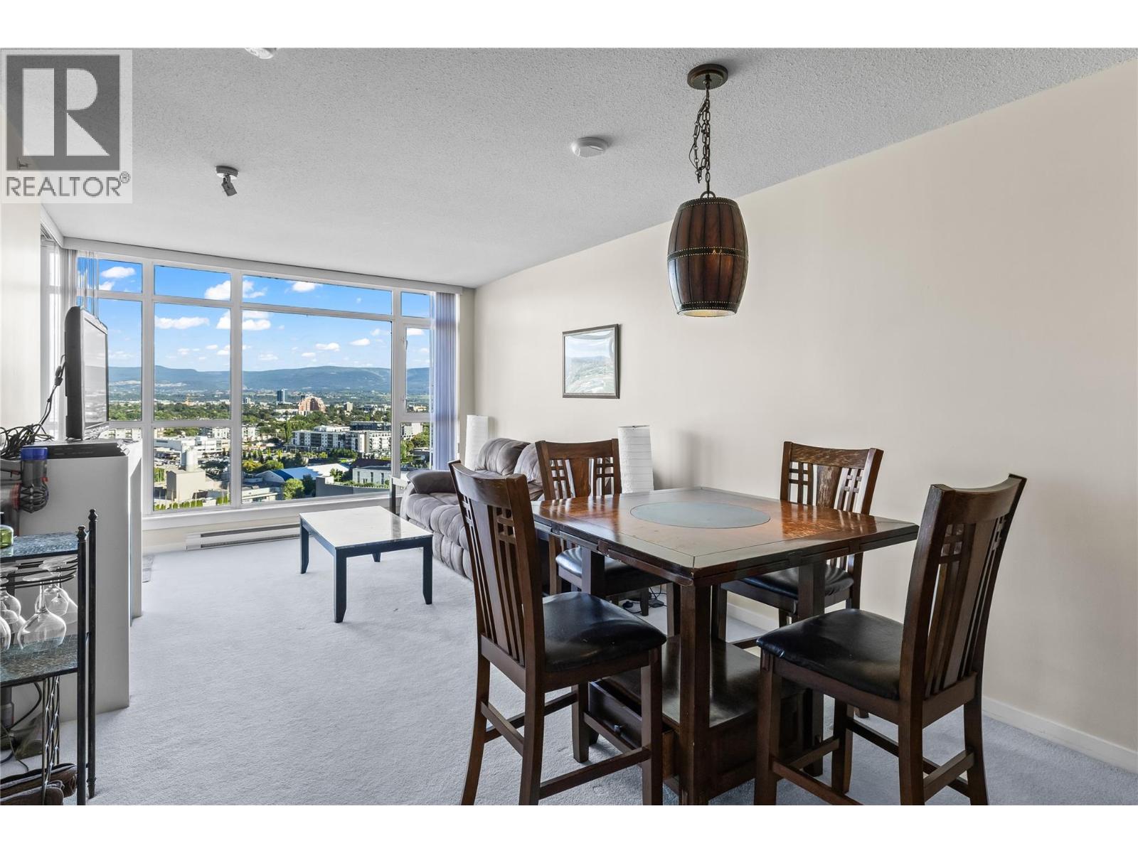 1075 Sunset Drive Unit# 1904