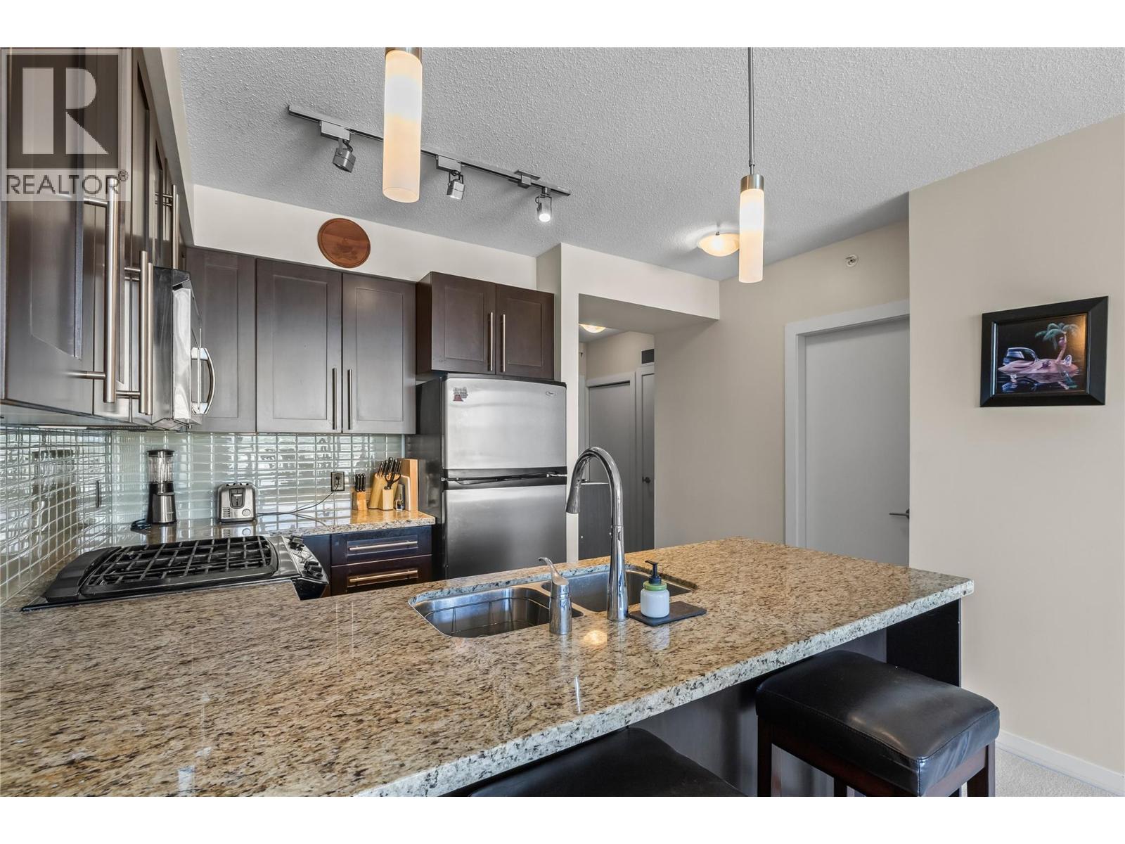 1075 Sunset Drive Unit# 1904