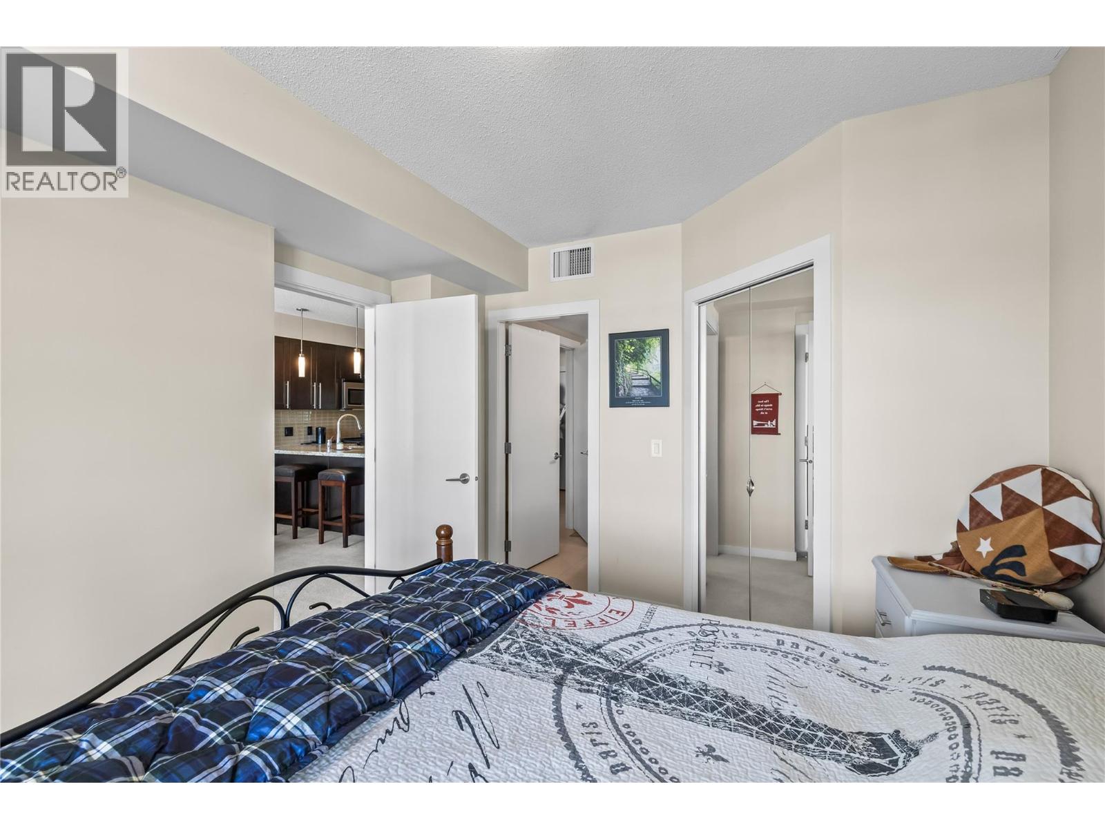 1075 Sunset Drive Unit# 1904