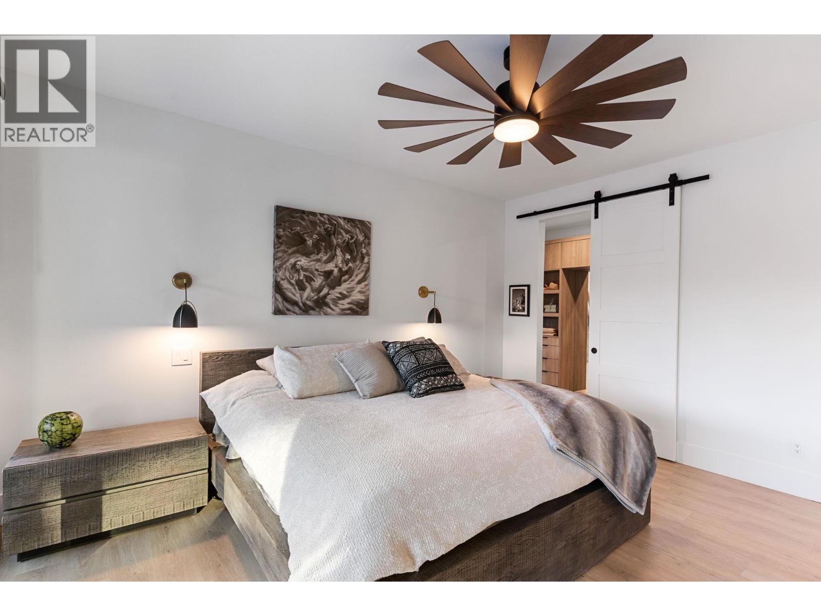 10258 Beacon Hill Drive
