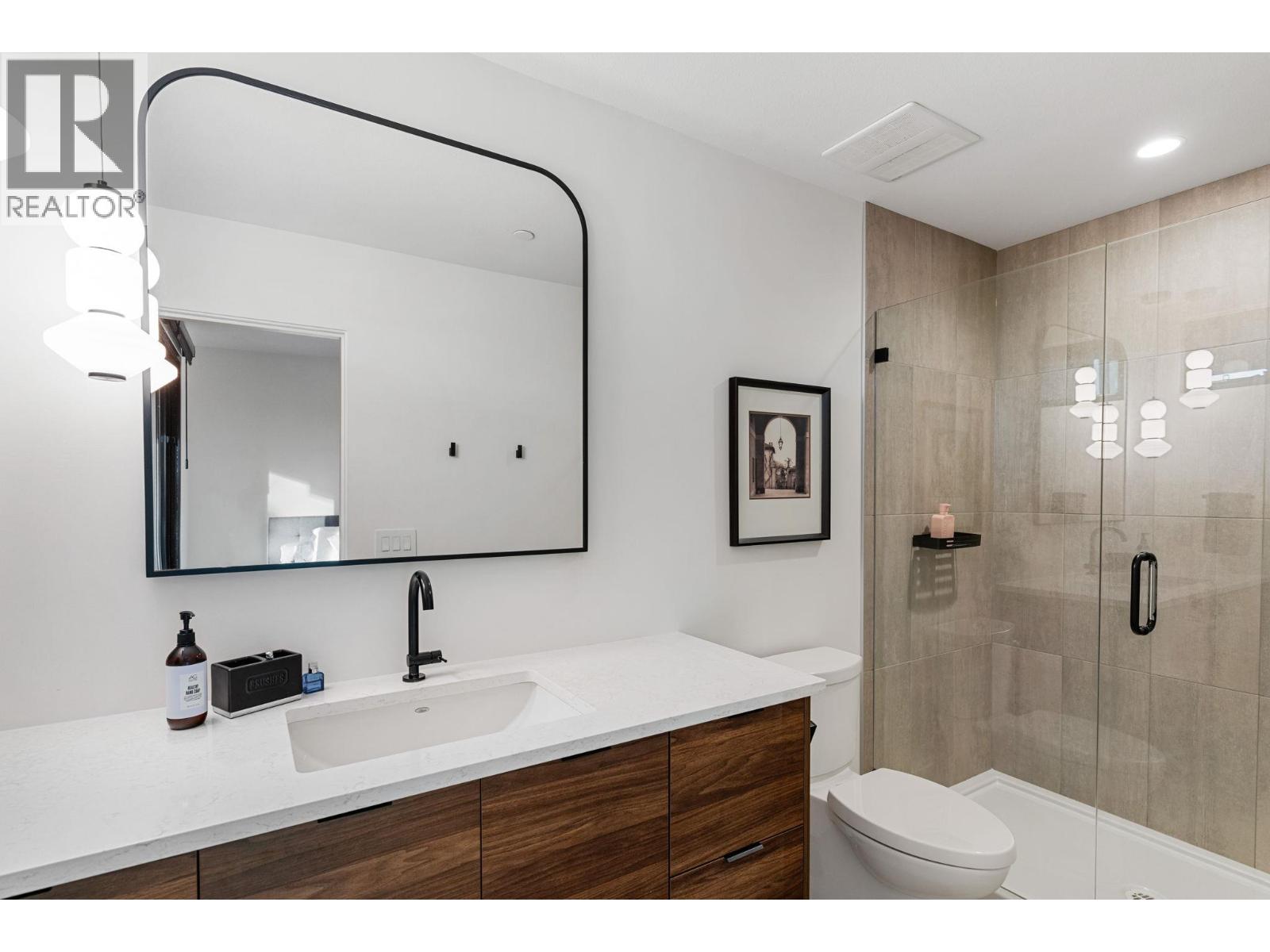 10258 Beacon Hill Drive