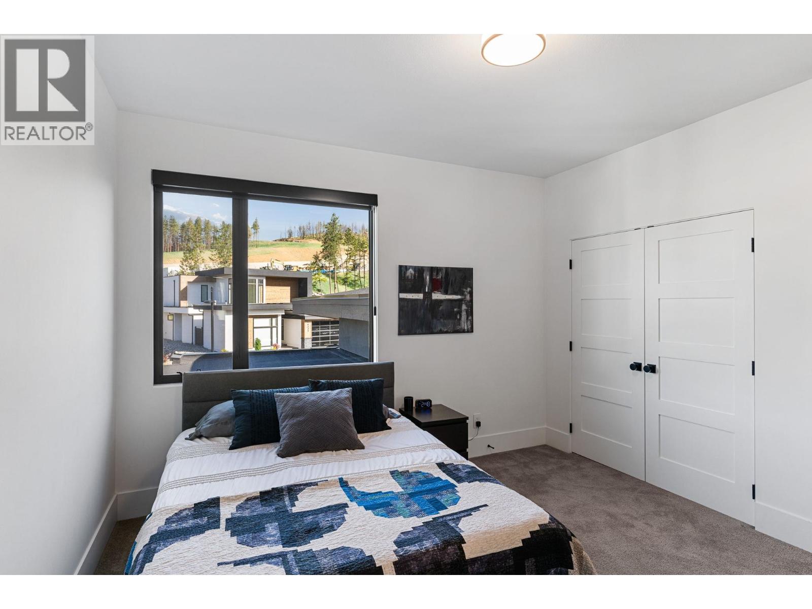 10258 Beacon Hill Drive