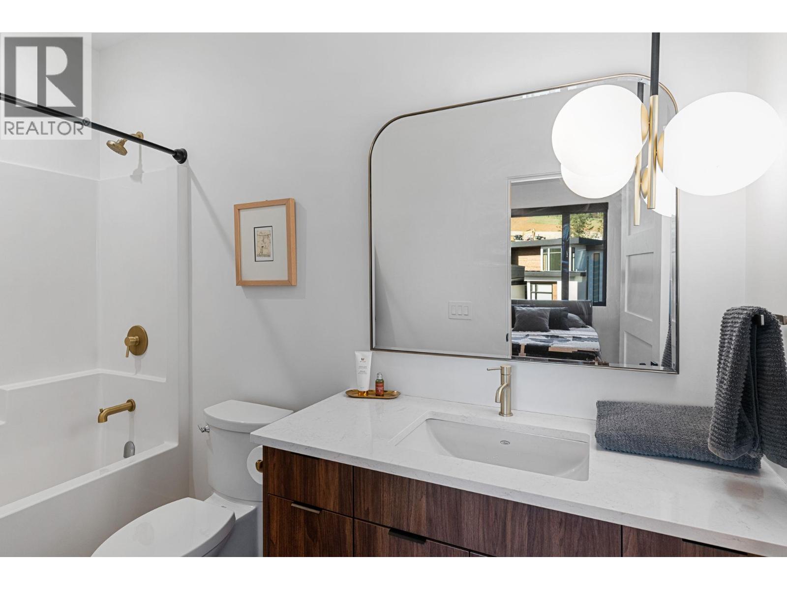 10258 Beacon Hill Drive