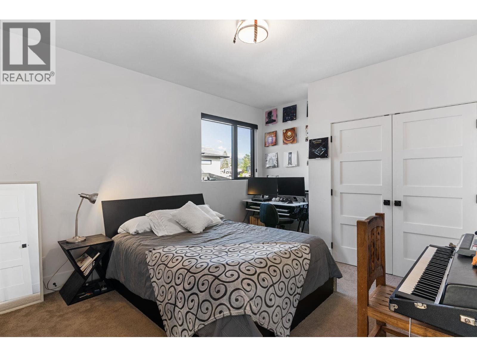 10258 Beacon Hill Drive
