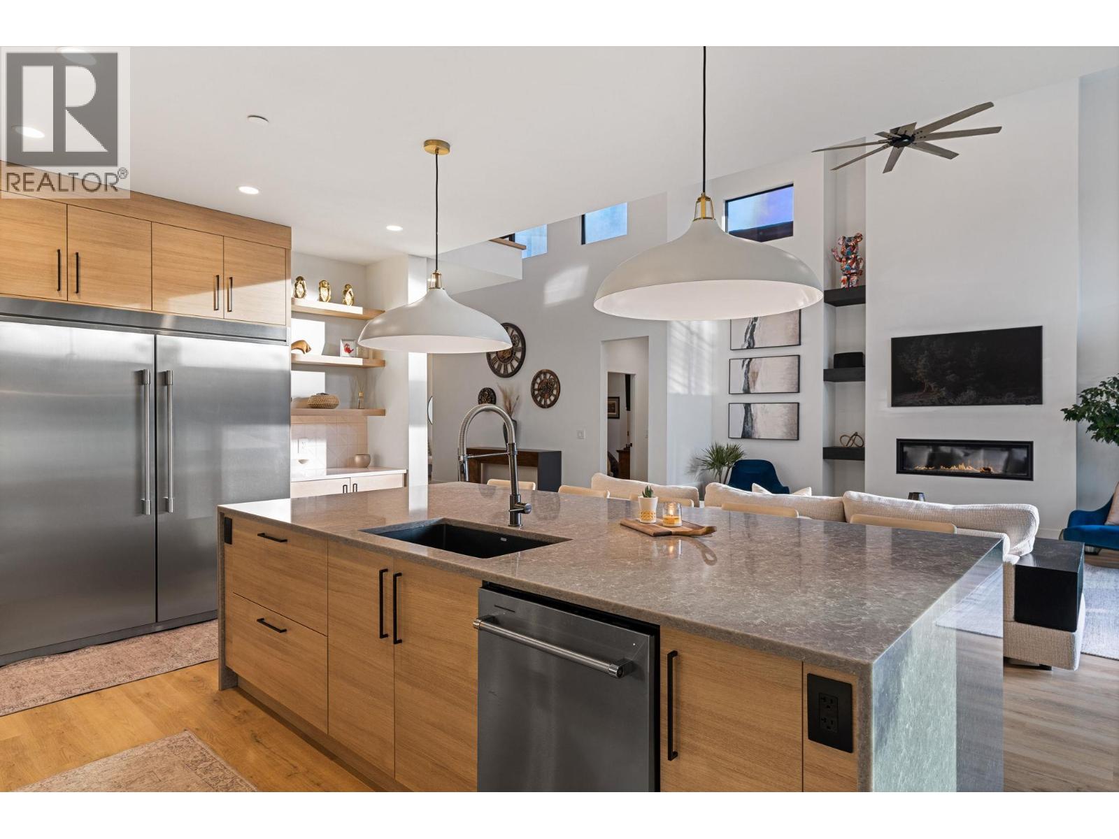 10258 Beacon Hill Drive