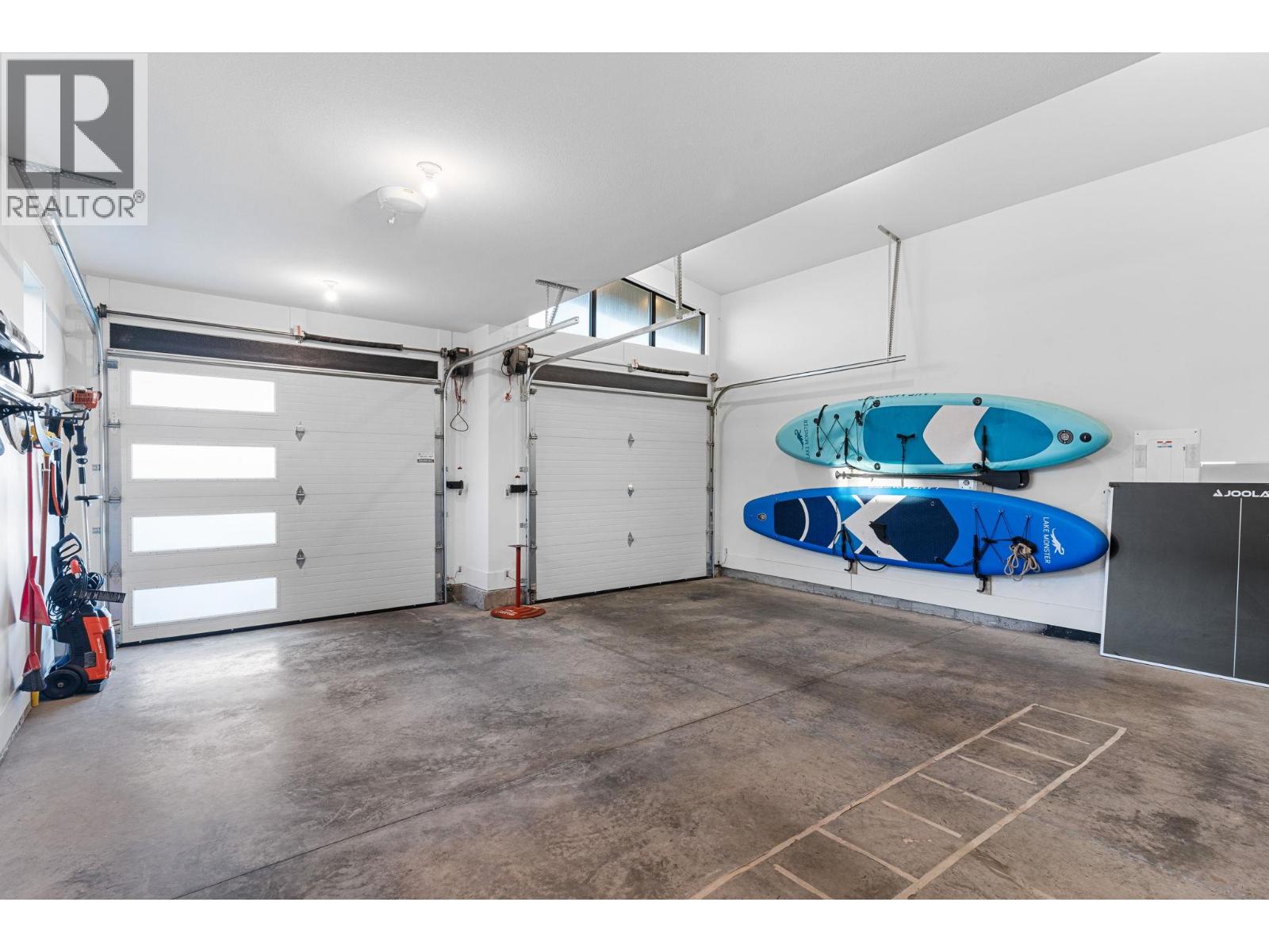 10258 Beacon Hill Drive