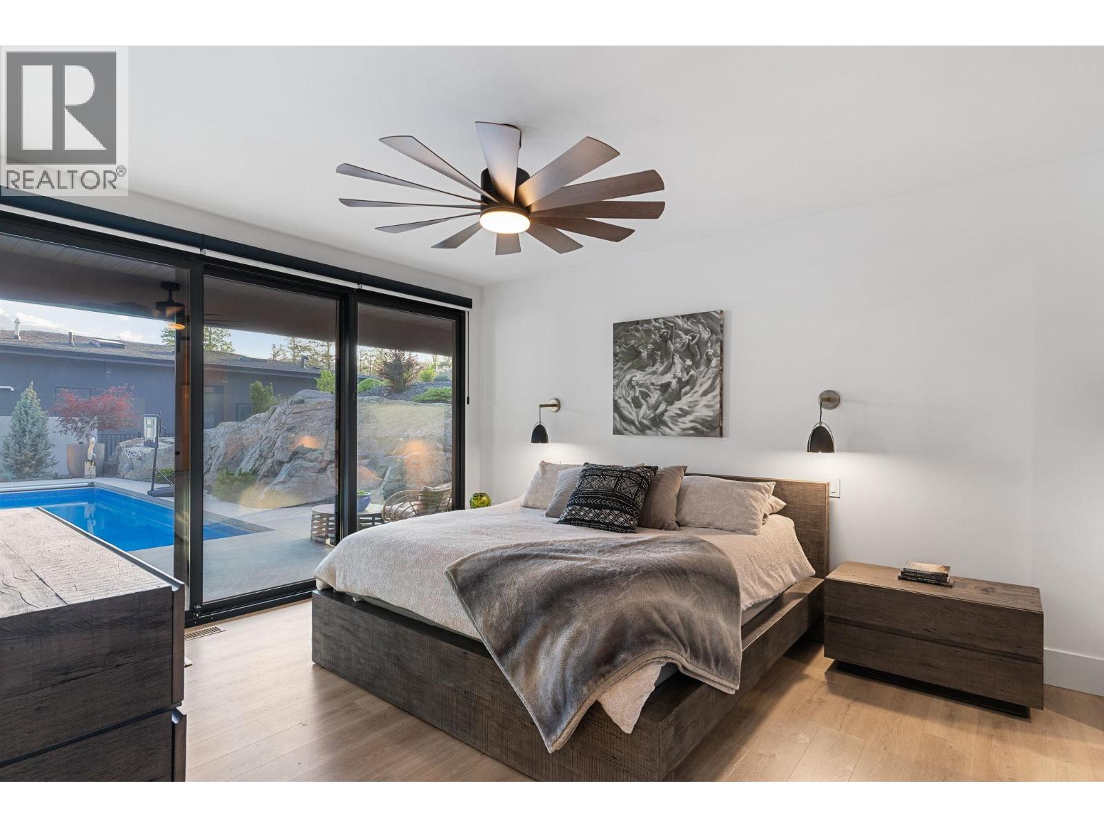 10258 Beacon Hill Drive