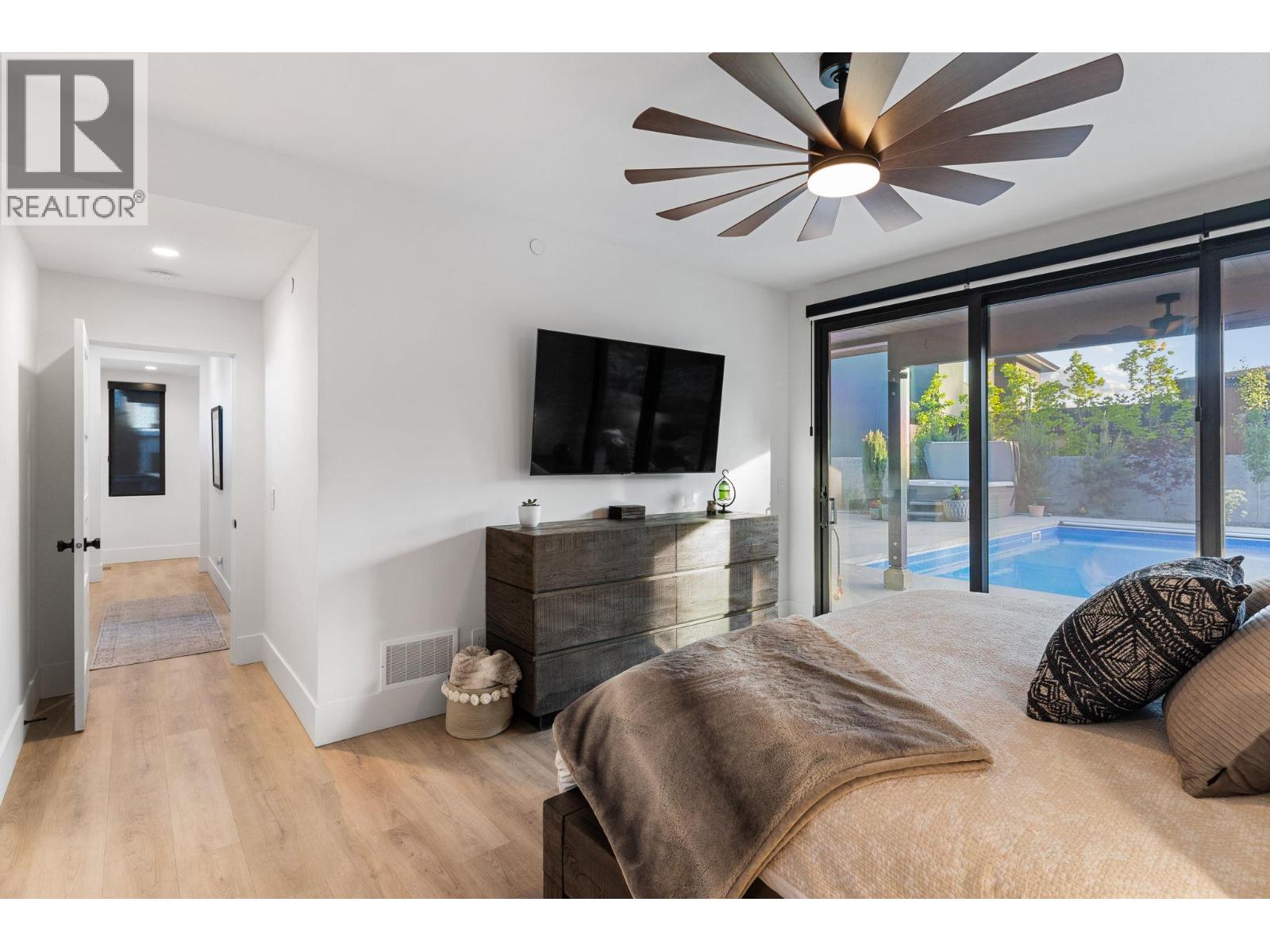 10258 Beacon Hill Drive