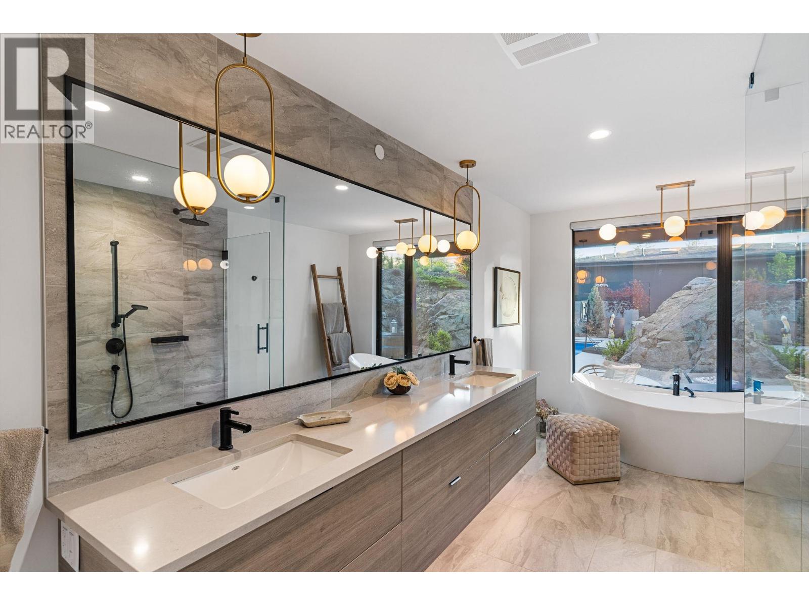 10258 Beacon Hill Drive