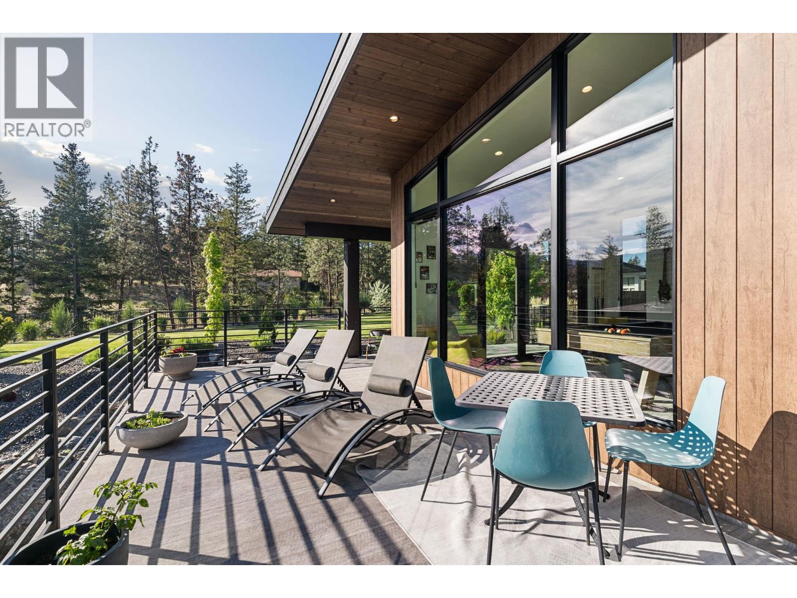 10258 Beacon Hill Drive