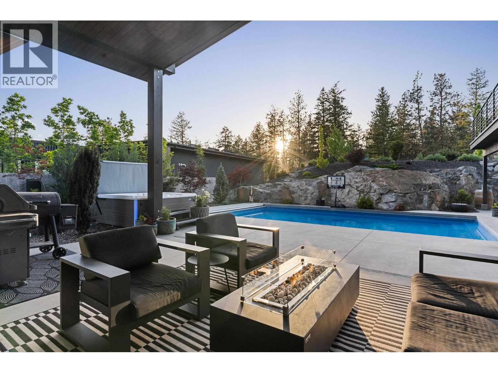 10258 Beacon Hill Drive