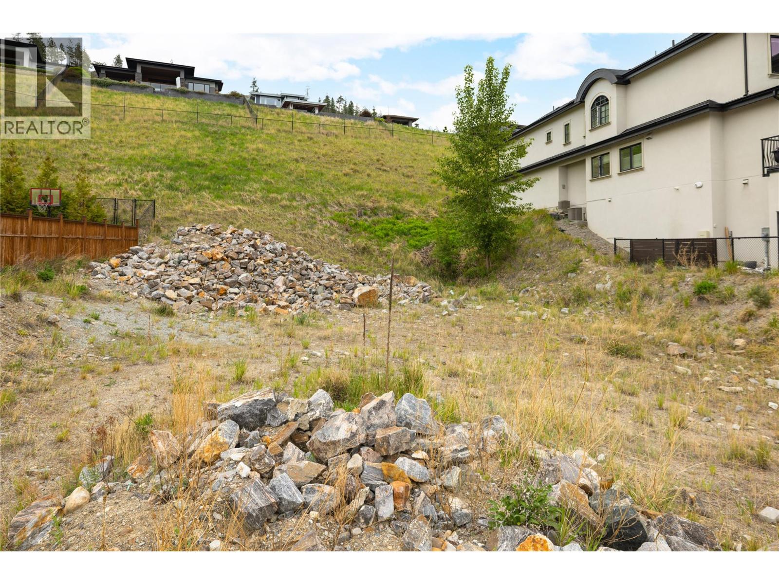 5677 Mountainside Drive