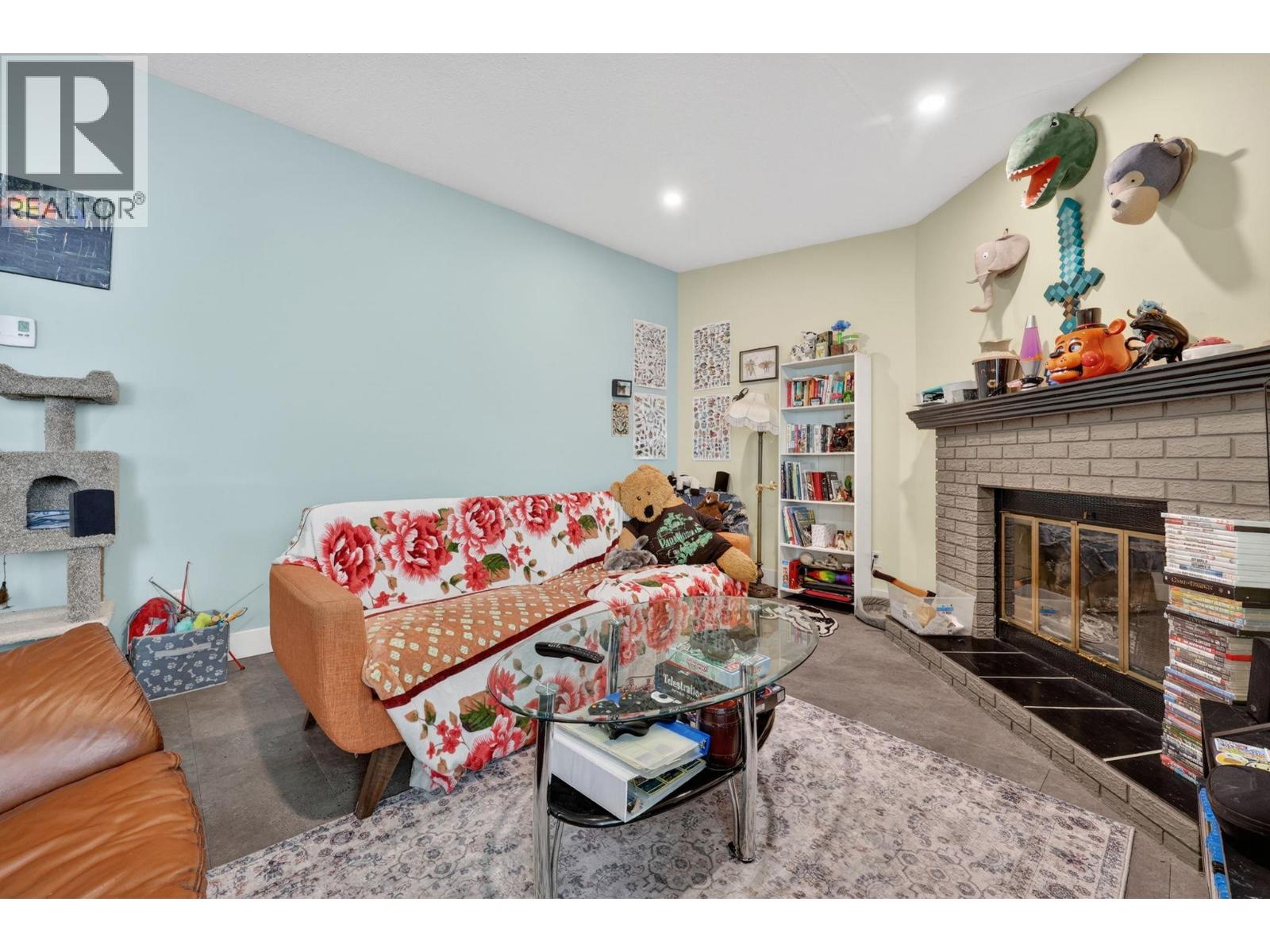 240 McIntosh Road Unit# 214