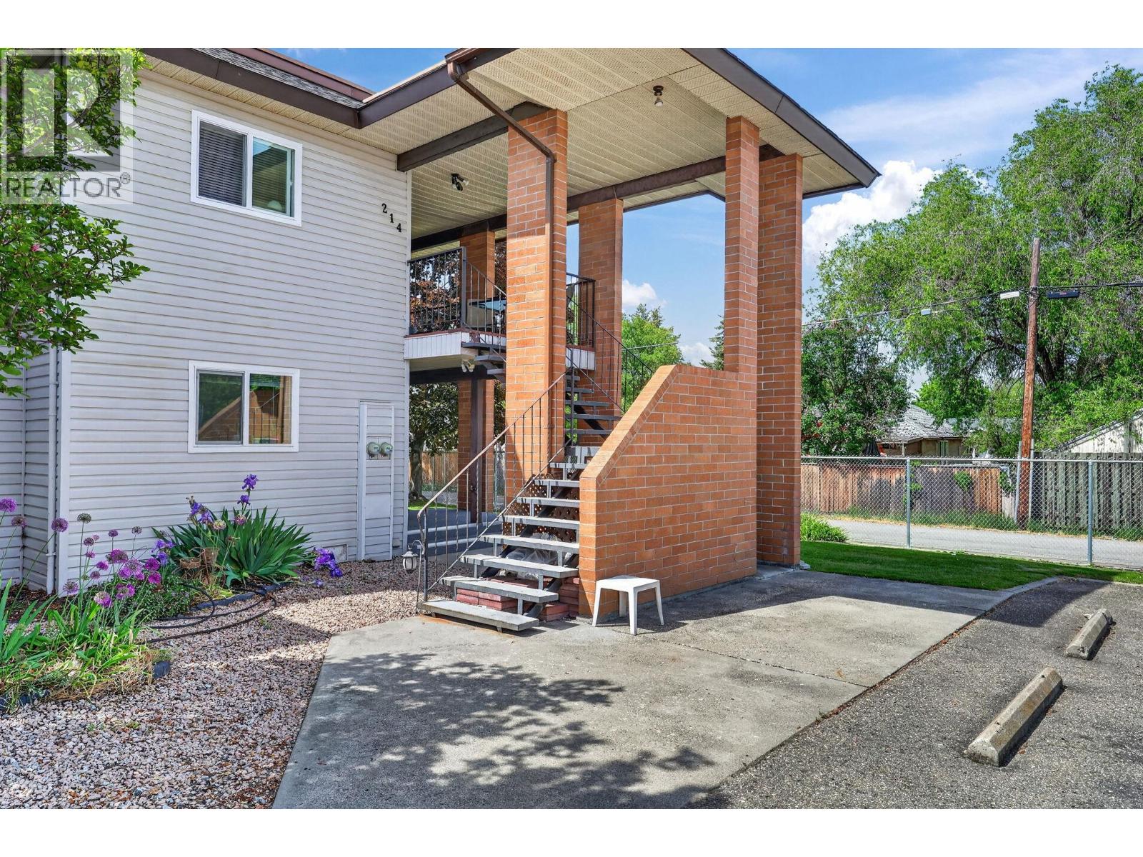 240 McIntosh Road Unit# 214