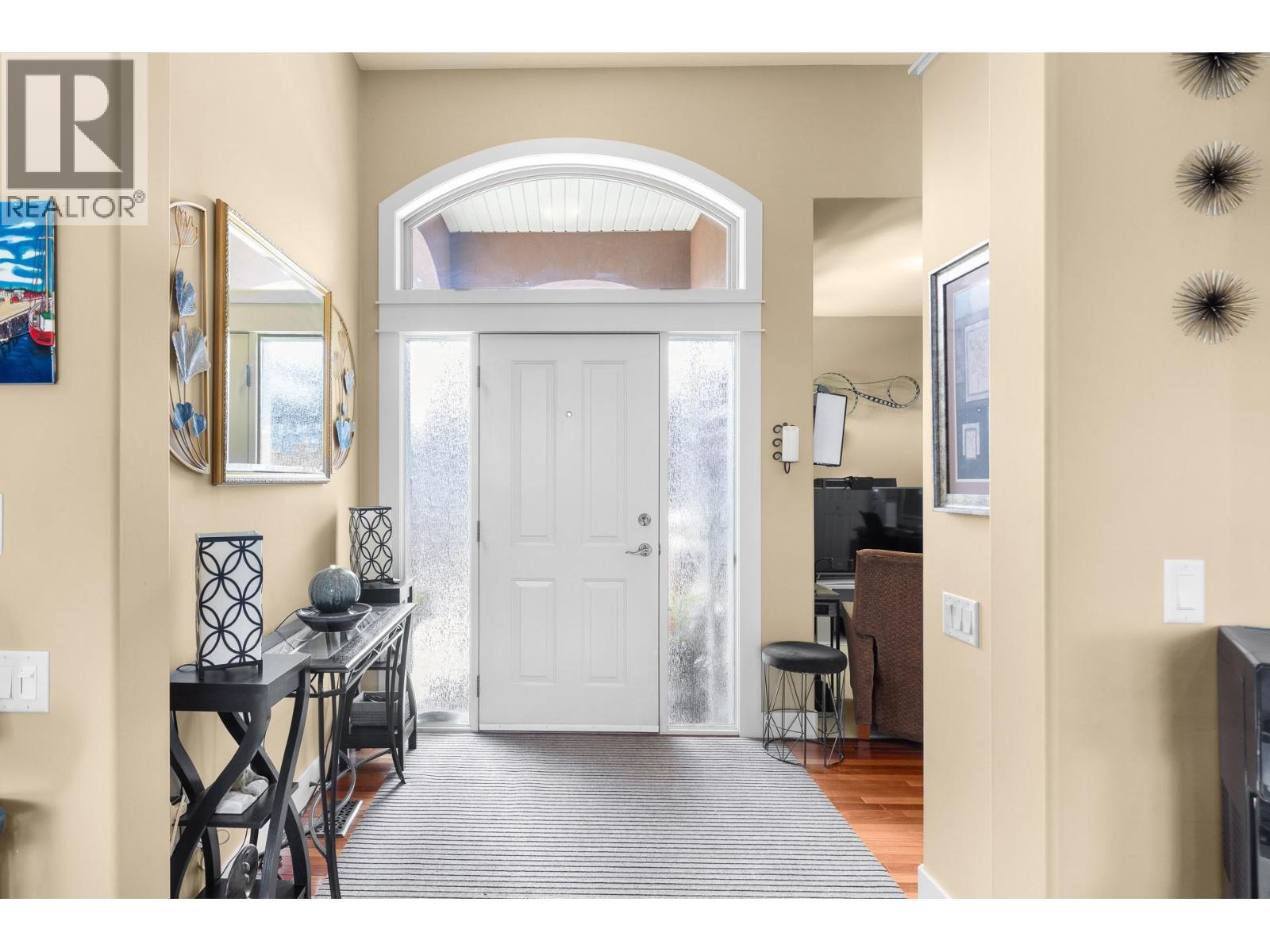 2284 Pine Vista Place