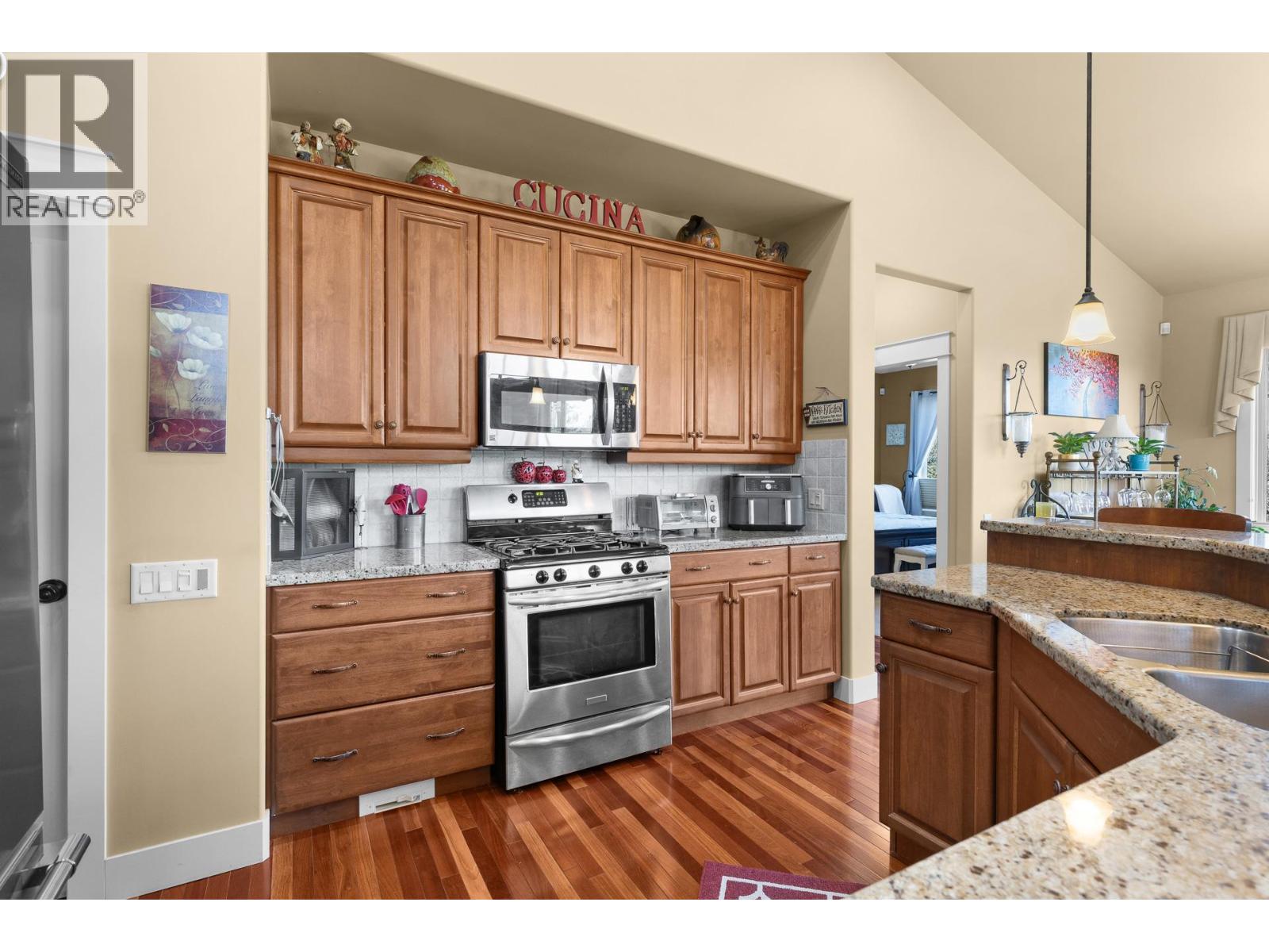 2284 Pine Vista Place