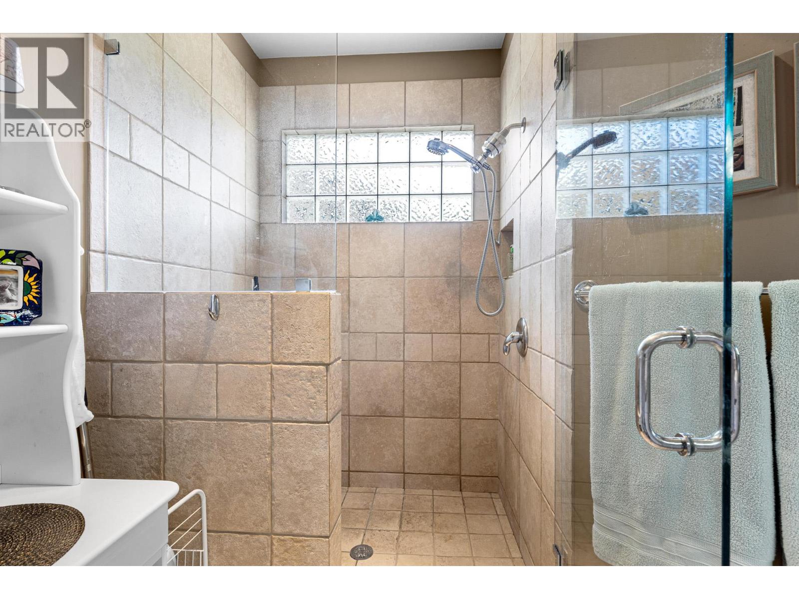 2284 Pine Vista Place