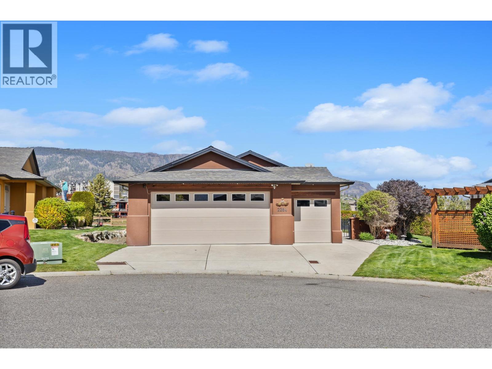 2284 Pine Vista Place
