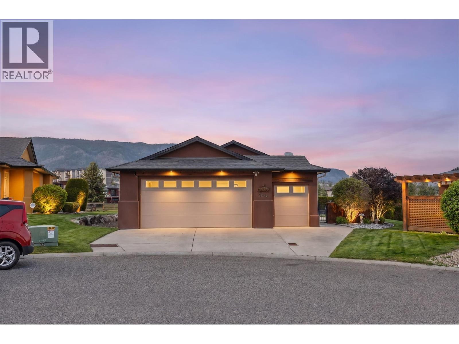 2284 Pine Vista Place