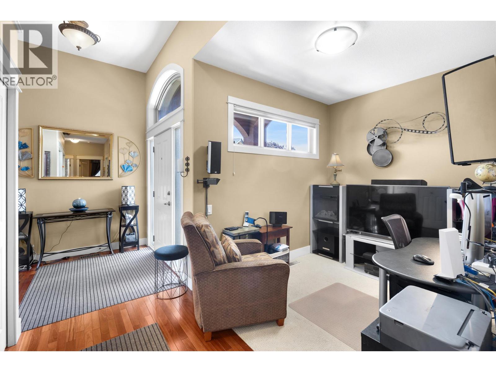2284 Pine Vista Place