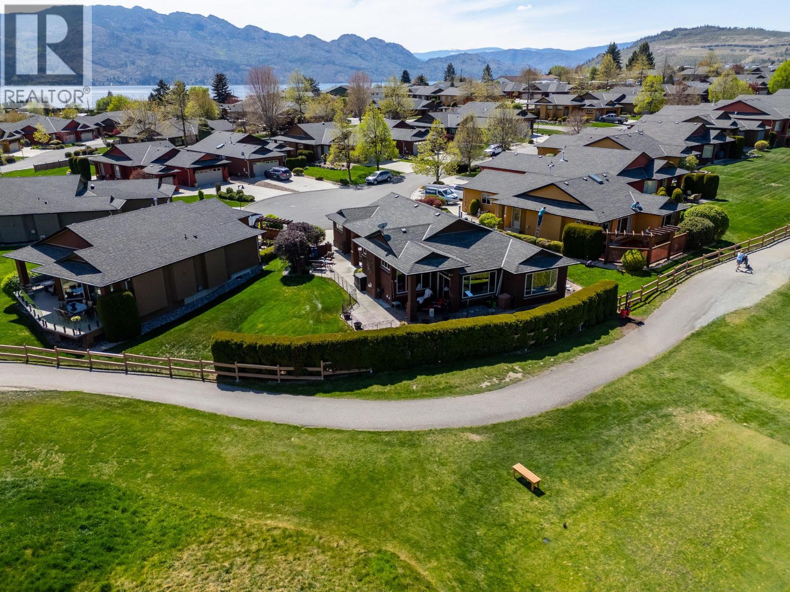 2284 Pine Vista Place