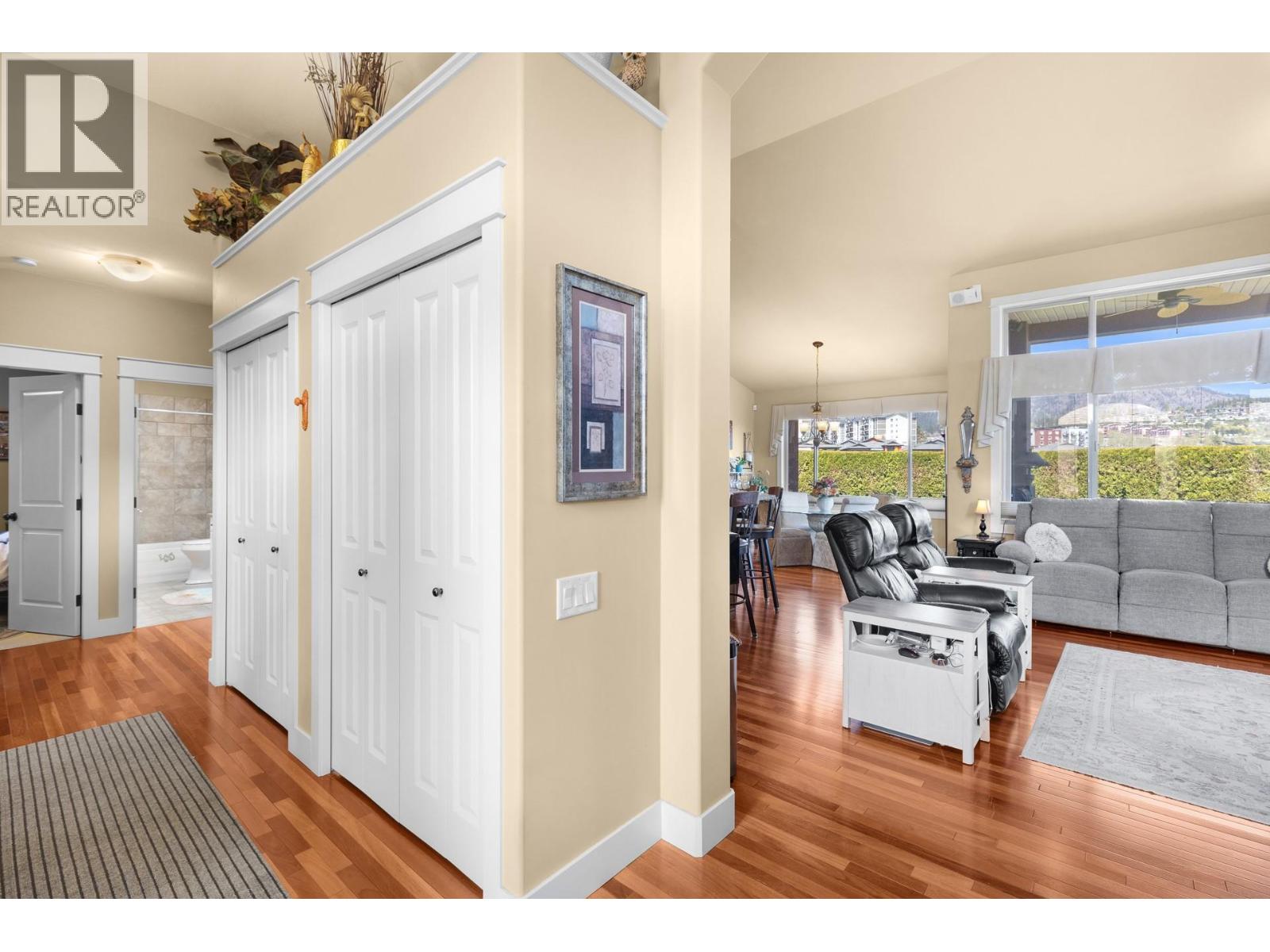 2284 Pine Vista Place