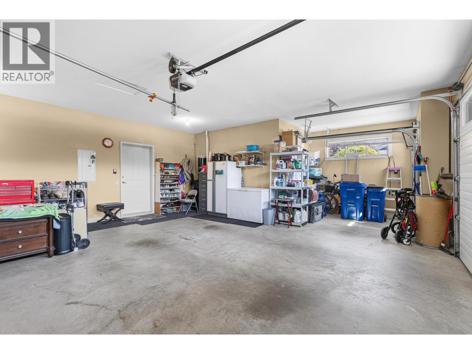 2284 Pine Vista Place
