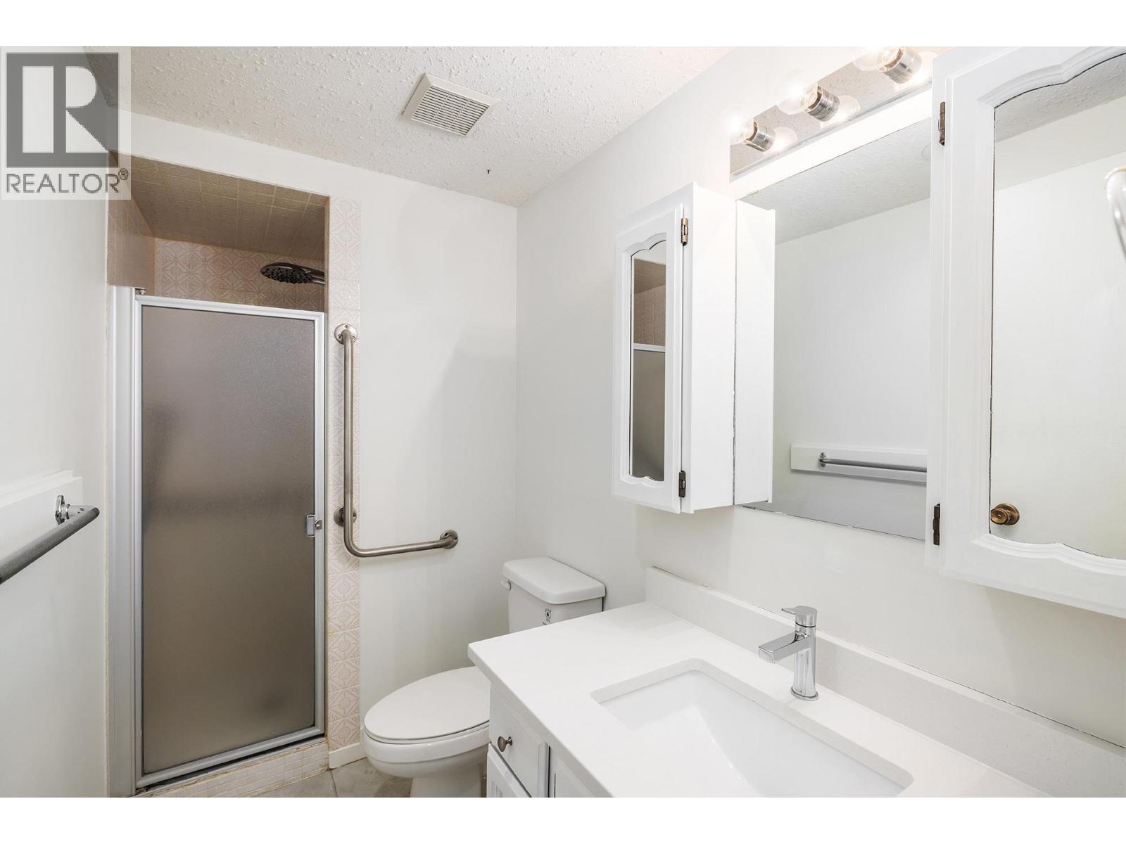 555 Rowcliffe Avenue Unit# 307