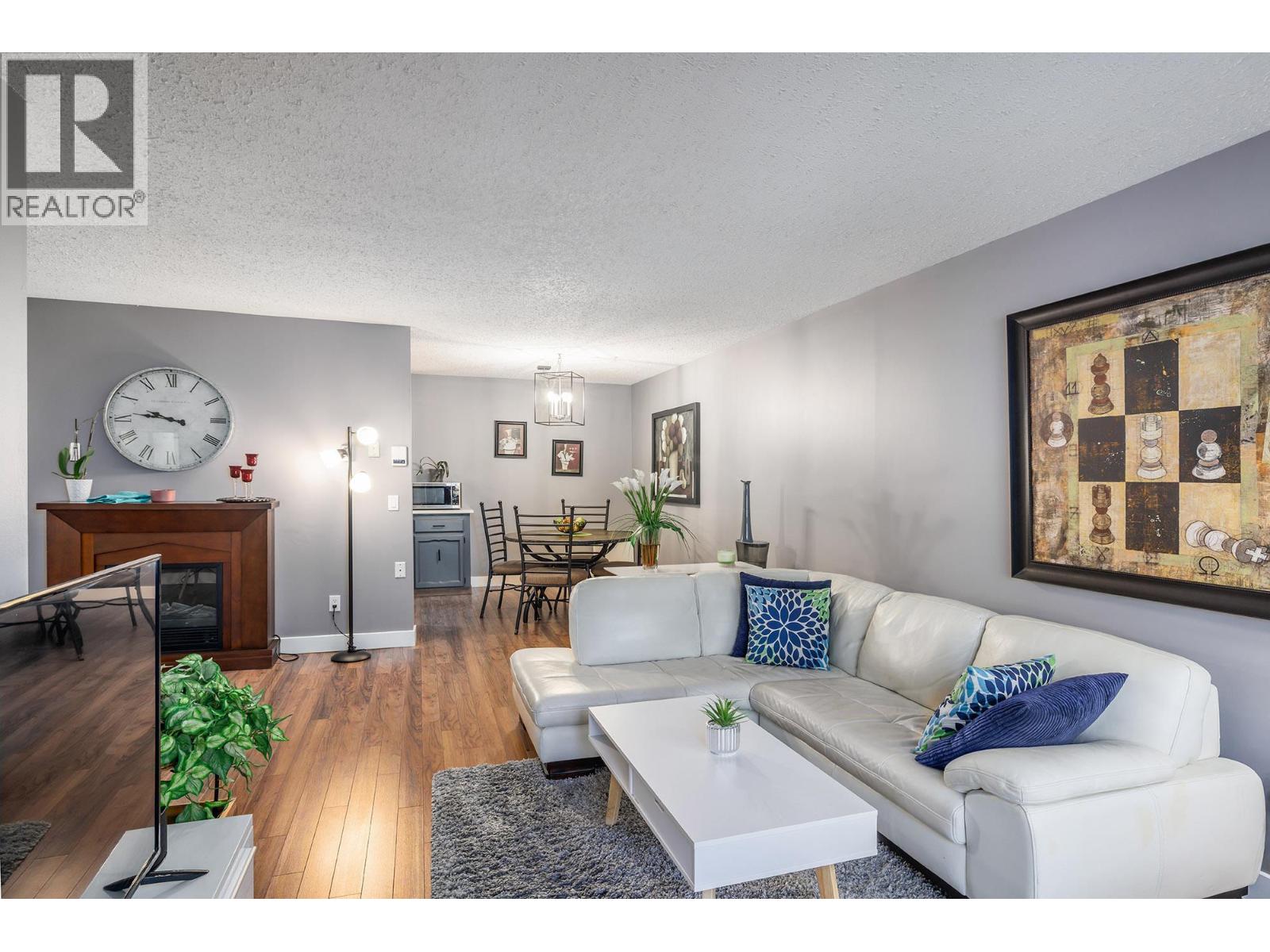 555 Rowcliffe Avenue Unit# 307