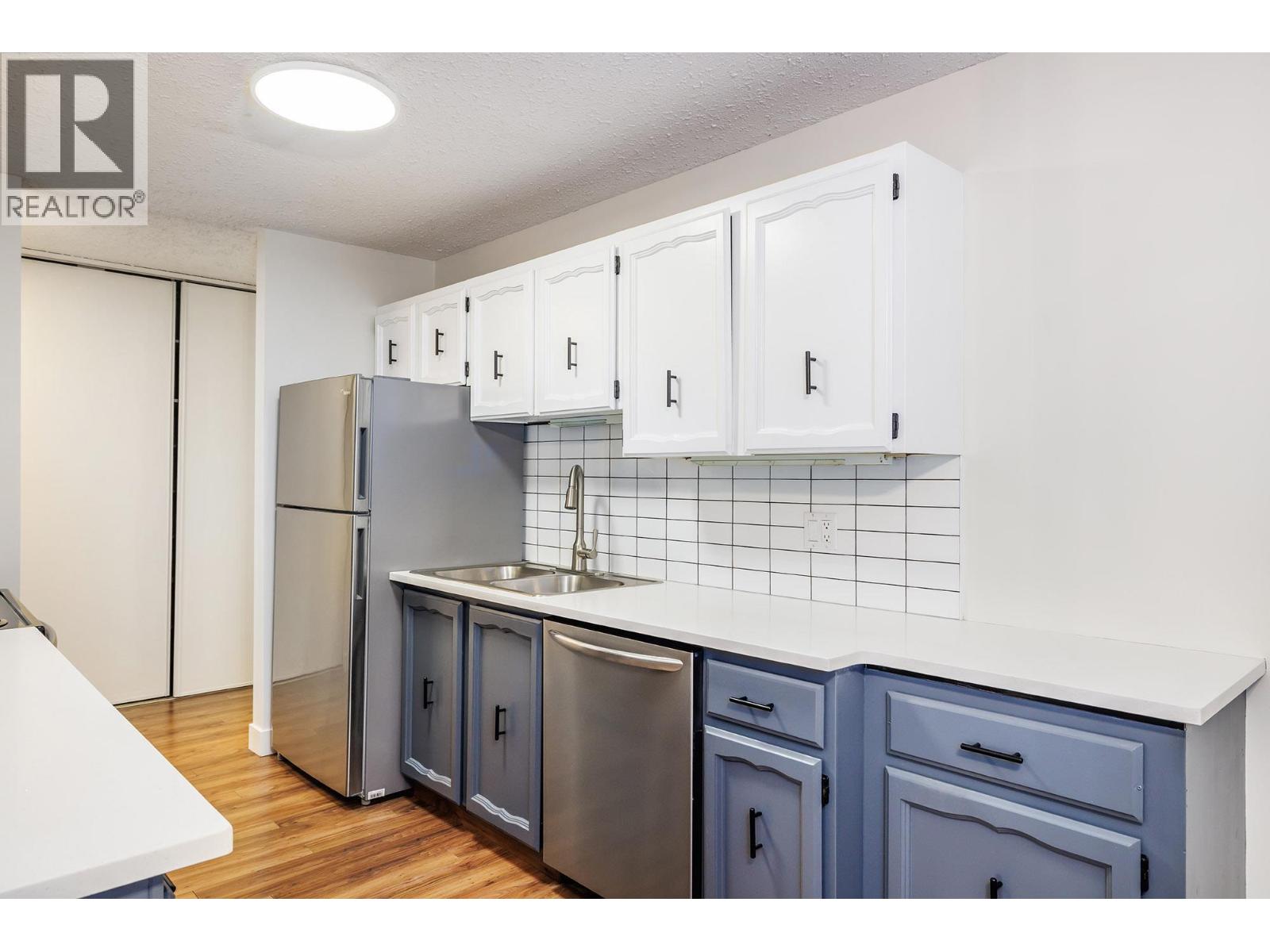 555 Rowcliffe Avenue Unit# 307