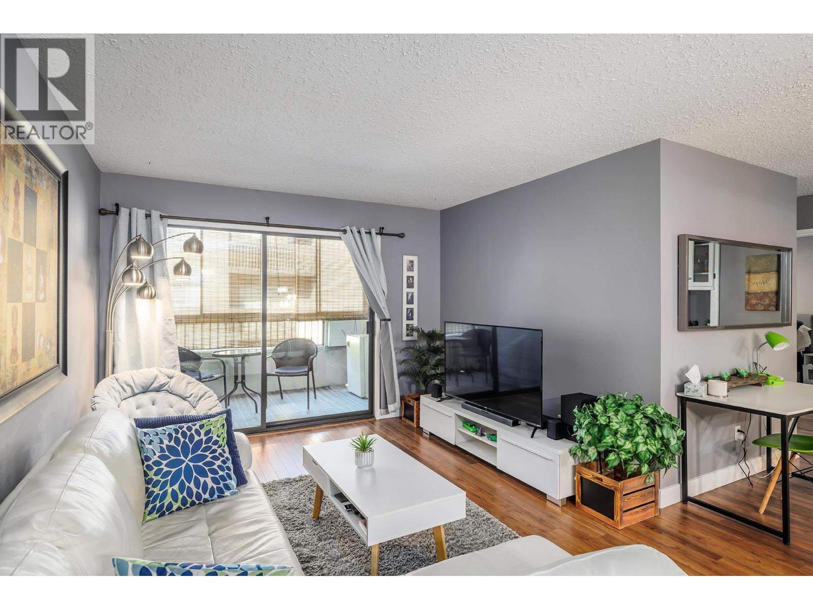 555 Rowcliffe Avenue Unit# 307