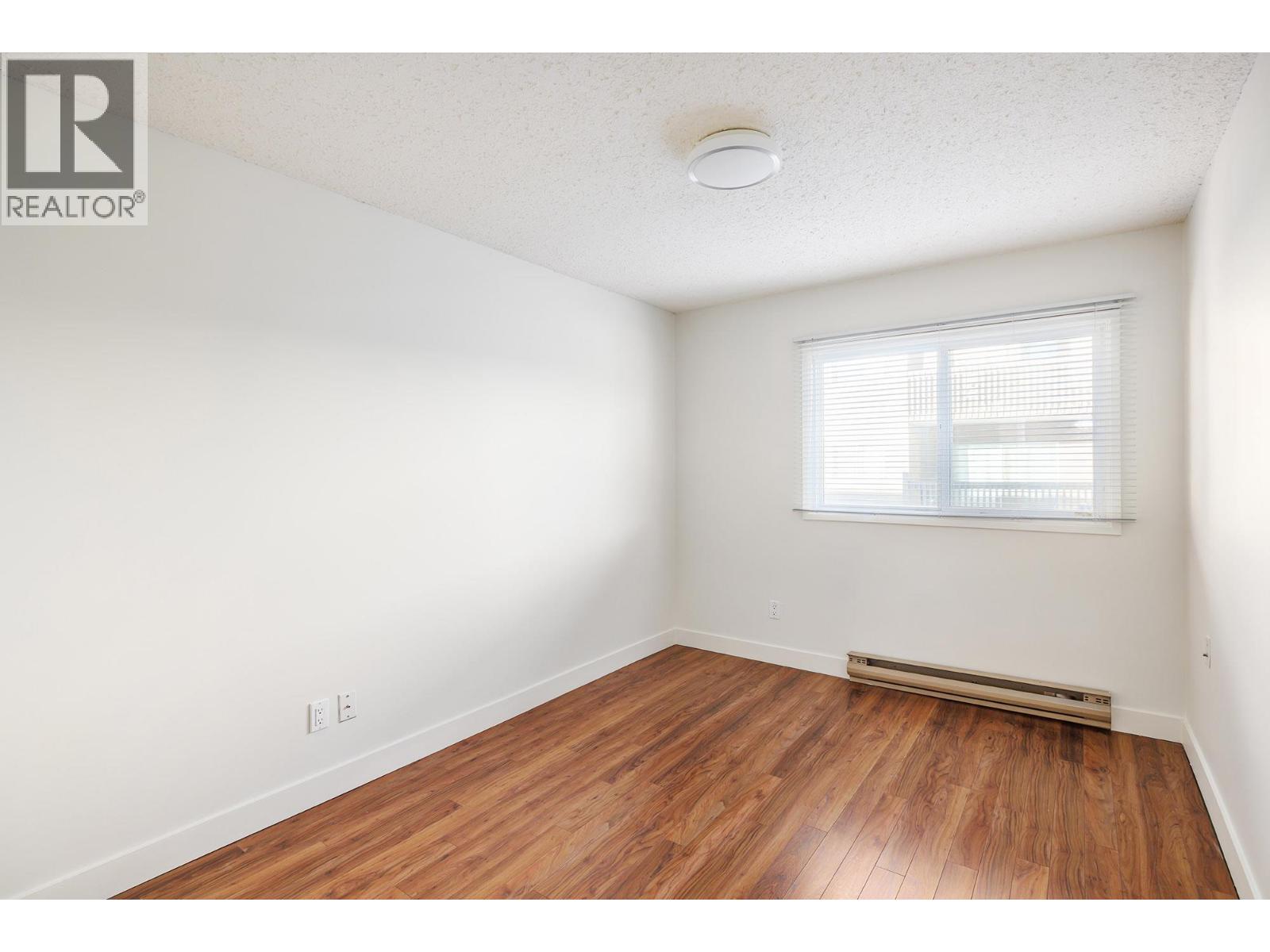 555 Rowcliffe Avenue Unit# 307